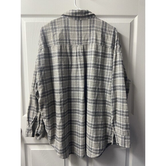 Wild Fable Shacket Womens Large Gray Plaid Long Sleeved Button Up Flannel Pocket - Picture 2 of 6